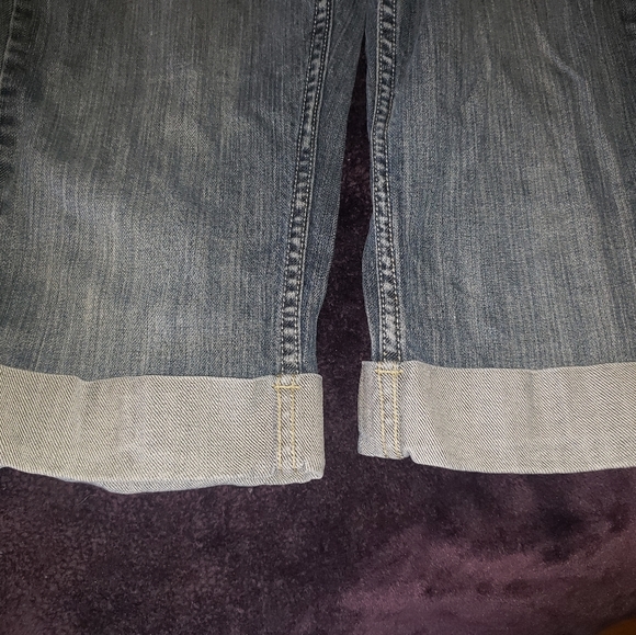 Jean's - Picture 4 of 5